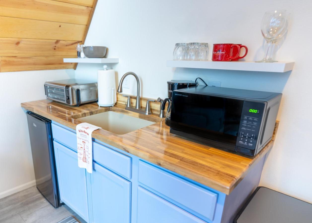 סוארד Glacier Creek Cabins מראה חיצוני תמונה