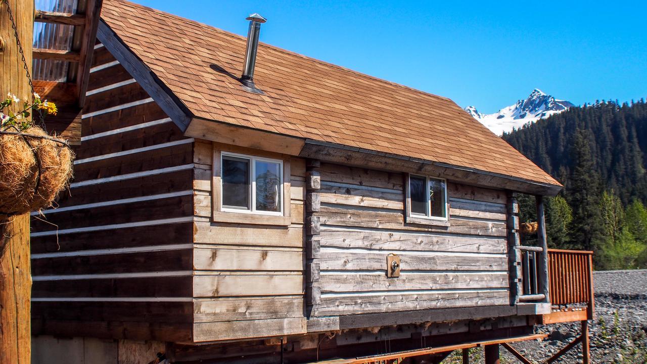 סוארד Glacier Creek Cabins מראה חיצוני תמונה